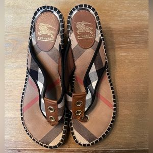 Authentic Burberry wedges size 41